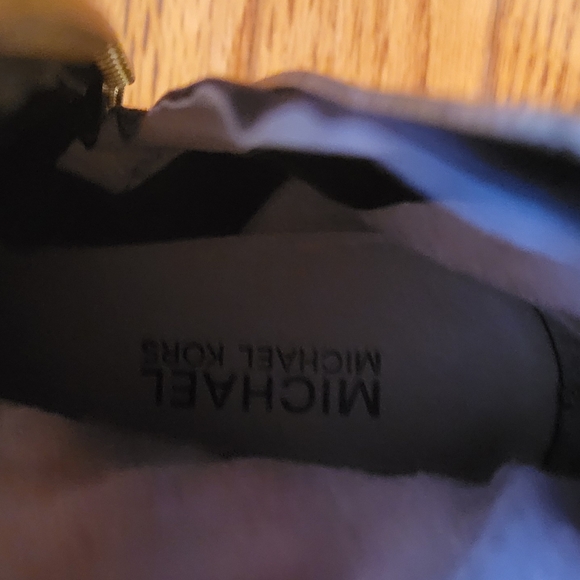 Michael Kors EUC women's black suede wedge ankle boots size 7.5 M - Picture 7 of 8